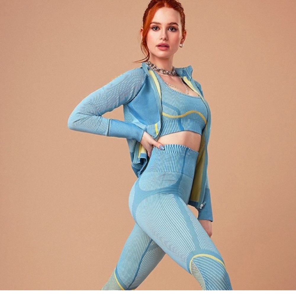 Madelaine Petsch - Pinstripe Fabletics Workout Set